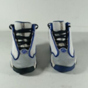 Kids, Jordan Blue and White Shoes That's in Very Good Condition.